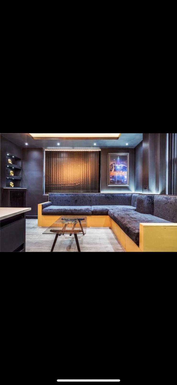 Two Bed Modern Apartment 5Min Walk To Town Centre With Free Parking ! Under New Management Блекпул Екстериор снимка