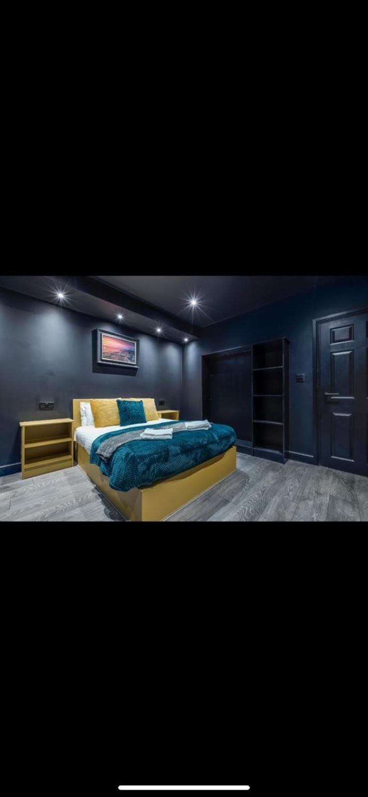 Two Bed Modern Apartment 5Min Walk To Town Centre With Free Parking ! Under New Management Блекпул Екстериор снимка